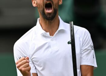 Djokovic cumplió y Sinner ganó un duelo sorpresivo
