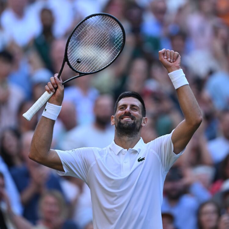 Djokovic sonrió luego de más de tres horas de batalla ante Flavio Cobolli.