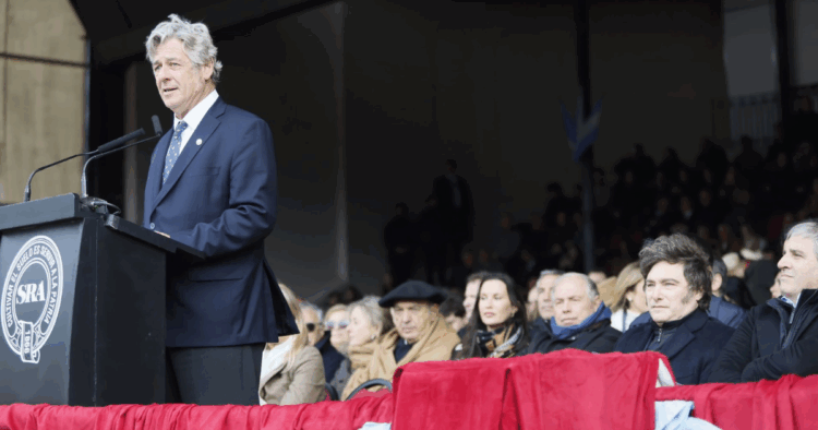 El presidente de la Sociedad Rural exigió eliminar retenciones y cuestionó impuestos al agro