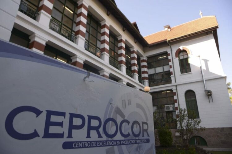 Carta de una becaria científica al Gobernador de la Provincia de Córdoba