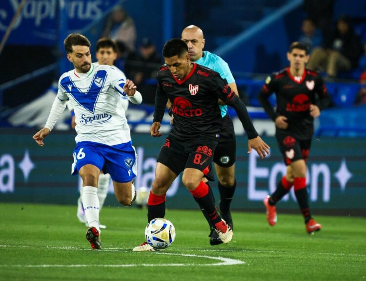 Instituto empató 0-0 ante Vélez como visitante por la tercera fecha