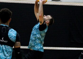 Luciano De Cecco volvió a entrenarse con la selección