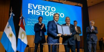 El mandatario fue el invitado especial del Consejo Pastoral Evangélico que contó con la participación de más de 500 pastores de toda la provincia. Iglesias evangélicas