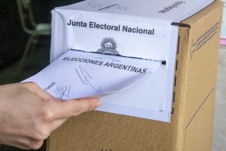 Negociaciones, rupturas y reclamos de lealtad en la previa electoral