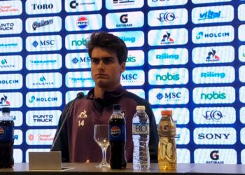 Presentaron al defensor brasileño Rodrigo Guth