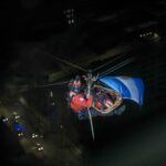 Realizaron anoche un ejercicio de rescate a 120 metros de altura Realizaron anoche un ejercicio de rescate a 120 metros de altura