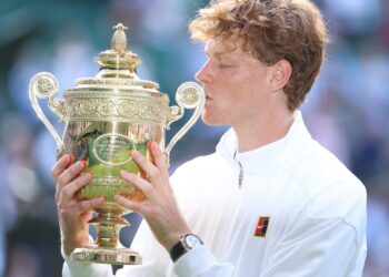 Sinner tuvo revancha y venció a Alcaraz en Wimbledon