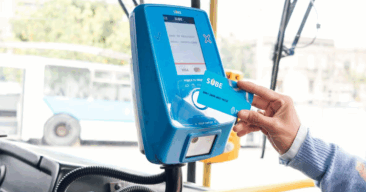 l proceso para acceder a este descuento es directo. Si el usuario de transporte es titular de un programa nacional de ANSES y su tarjeta SUBE ya está registrada y actualizada en la aplicación MI SUBE, el descuento del 55% se aplicará automáticamente al realizar el pago del boleto.