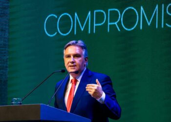 Llaryora: “Estamos en un país  negacionista del cambio climático”