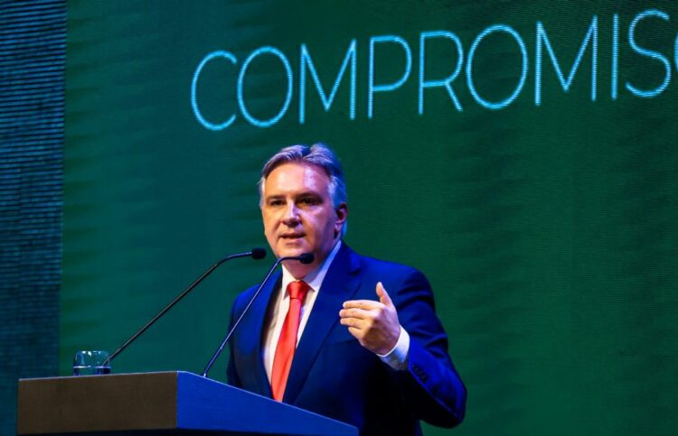 El mandatario encabezó en Córdoba la apertura de la Conferencia Climática Internacional, que reúne a más de 150 expositores de más de 20 países.