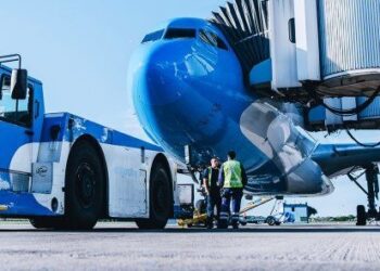 Para Capitani, el paro de controladores  aéreos “es una medida salvaje”