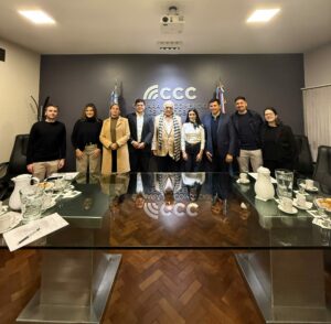 Jóvenes dirigentes desafían el marketing y la rosca partidaria para proyectar nuevos liderazgos