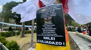 Mientras ocurre el “Derecha Fest”, se realiza en Córdoba otro evento en rechazo a su visita