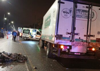 Un motociclista murió tras un choque múltiple en Juárez Celman