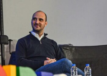 Advierten que “se viene la traición número 1.000” del diputado De Loredo