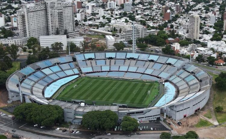 Estadio Centenario de Montevideo podría ser la sede de la Finalissima.