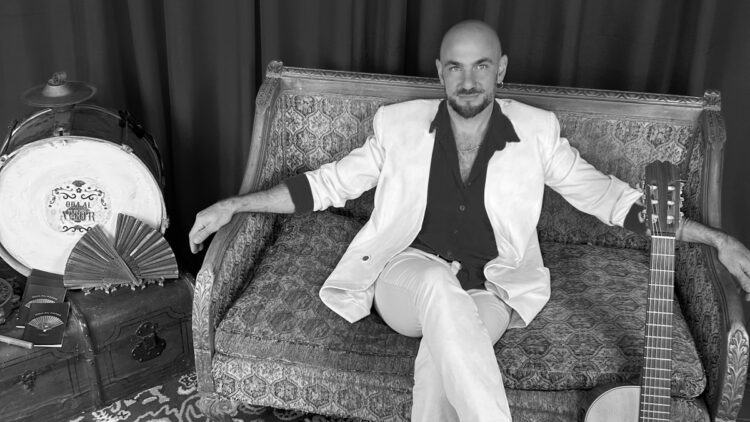 Chirico presenta "Oda al Amor" en el Teatro La Cochera