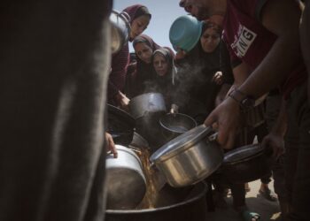 Hambruna extrema ya afecta a corresponsales de guerra en Gaza