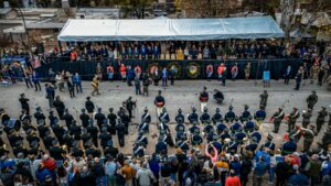 Colonia Caroya celebró el 9 de Julio con un multitudinario desfile cívico-militar encabezado por Llaryora