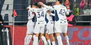 El campeón Platense, eliminado por penales en Rosario