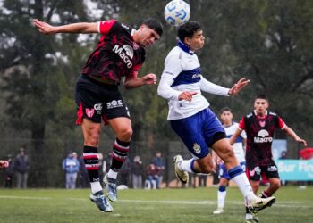 Instituto se trajo un empate de La Plata