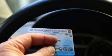 Prorrogan el vencimiento de licencias de conducir.