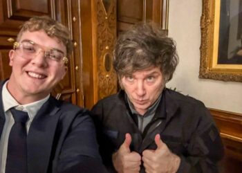 Bonistas buscan cobrar USD 1.800 millones aprovechando el escándalo cripto que salpica a Milei