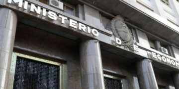 El Gobierno adjudicó $8,501 billones en licitación con rollover de 295,24%