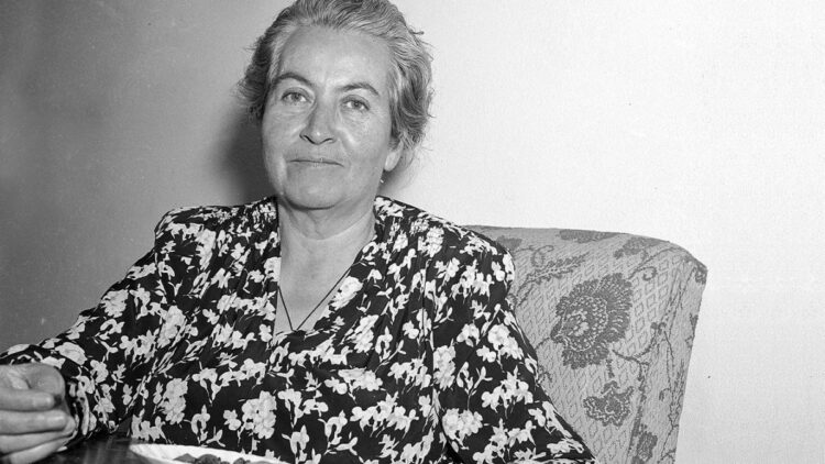 Apertura del concurso nacional de literatura en homenaje a Gabriela Mistral