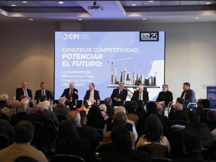 El G6, la CGT y la UOCRA coincidieron en que “sin infraestructura no hay desarrollo”.