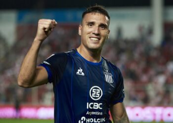 Benavídez, cerca de Athletico Paranaense