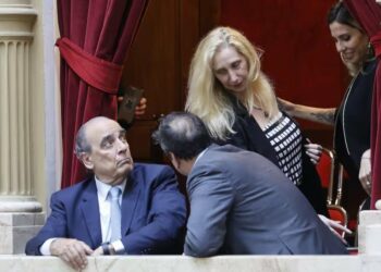 La oposición busca presionar al Gobierno por el caso Spagnuolo