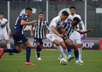 Talleres sigue sin encontrar respuestas: perdió con Riestra en el Kempes y sigue comprometido con el descenso