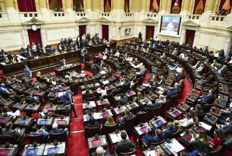 Milei vetó por completo los tres proyectos sociales aprobados por el Congreso.