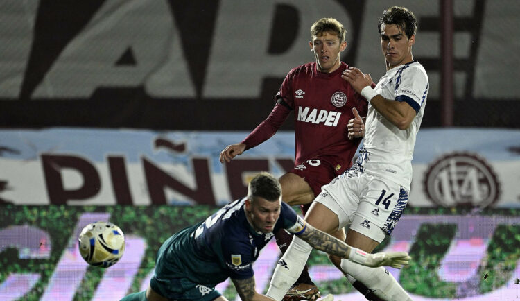 Lanús se impuso con un 1 a 0 ante Talleres.