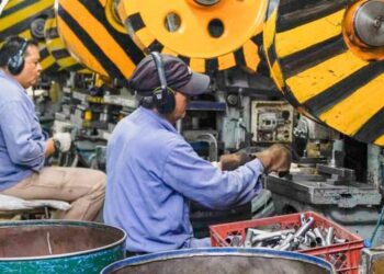 Industriales cordobeses proponen flexibilizar la reasignación de tareas