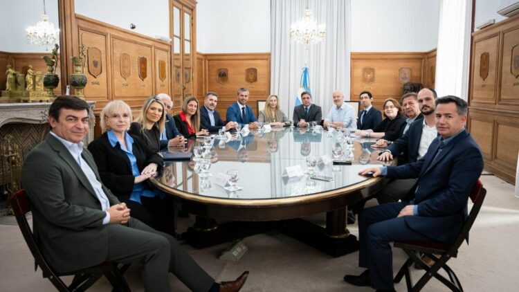 La Mesa Política libertaria analizó temas electorales y los proyectos opositores que tratará Diputados.