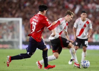 Tarde de clásicos: Boca recibe a Racing e Independiente enfrenta a River