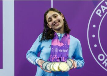 Agostina Hein hizo historia consagrándose campeona del mundo junior en 400 metros combinados