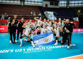 Argentina barrió a República Checa y se metió entre las 8 mejores del certamen