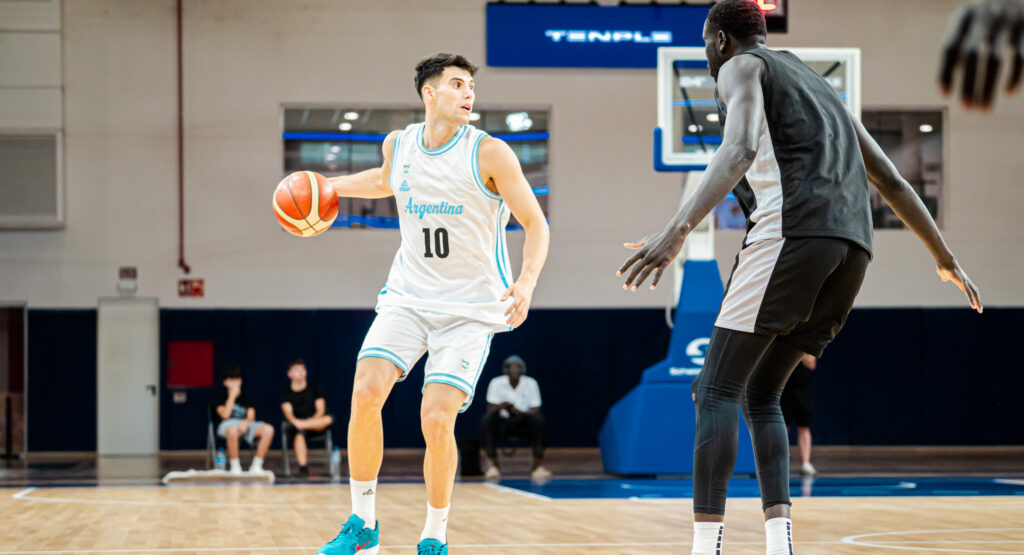 Argentina sumó otra victoria de cara a la AmeriCup