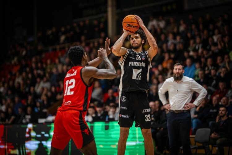 Con este fichaje, Atenas ya tiene su roster completo para enfrentar la próxima temporada.