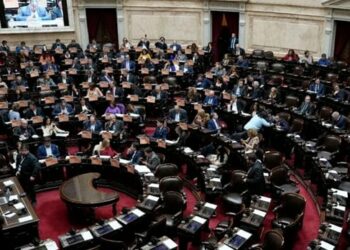 Diputados avanza con un plan nacional para prevenir y detectar el Alzheimer