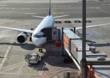 Cancelación de vuelos en pandemia: la Justicia provincial derivó la causa al fuero federal