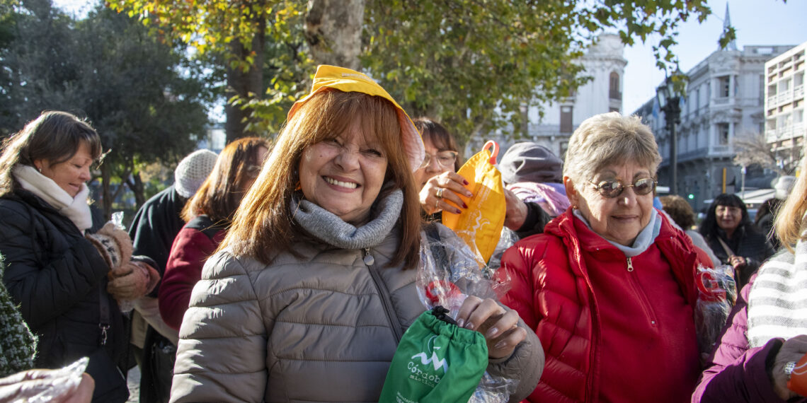 Córdoba Mística: Cuando las personas mayores redescubren la ciudad que leen en los diarios Córdoba Mística: Cuando las personas mayores redescubren la ciudad que leen en los diarios