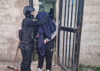 Se logró la aprehensión de una mujer y un hombre.