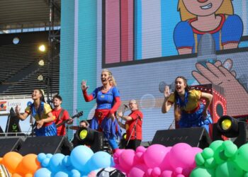 El Kempes celebra el Día de las Infancias con regalos, música y atención