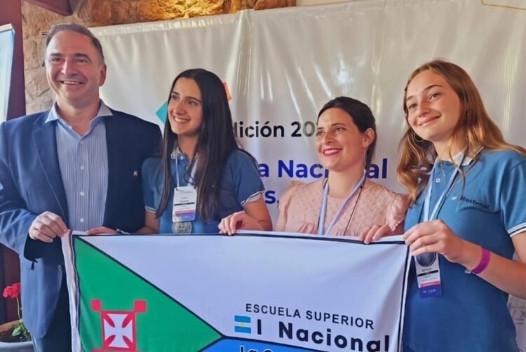 El reconocimiento destaca su trabajo innovador, con propuestas vinculadas a la inteligencia artificial, el ambiente y la participación estudiantil.