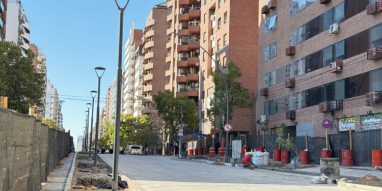 En su integridad, la obra presenta un 30% de avance, según informaron desde el municipio.