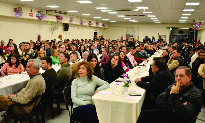 Cooperativa Horizonte cumplió años y reiteró su reclamo por el agua Imagen del festejo de Cooperativa Horizonte del cual participaron 700 asociados.